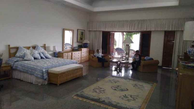 dijual ekslusif villa puncak bogor jawa barat