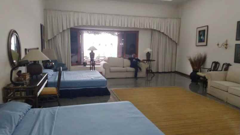 dijual ekslusif villa puncak bogor jawa barat