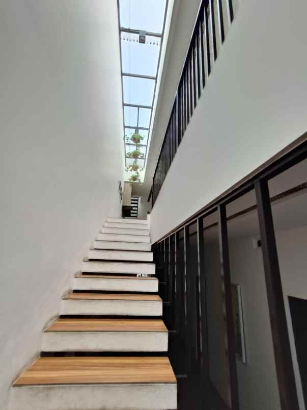 dijual kos eksekutif di colomadu karanganyar