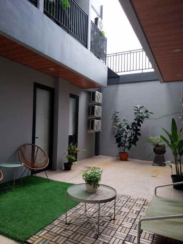 dijual kost gandaria selatan