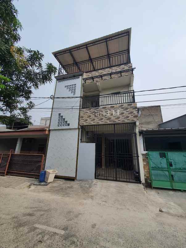 dijual kost jl kasuari jababeka mekarmukti