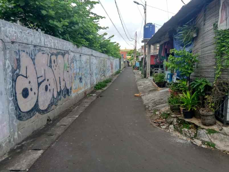 dijual kost jl poncol indah