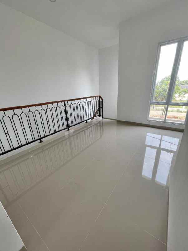 dijual kost komplek deplu bintaro
