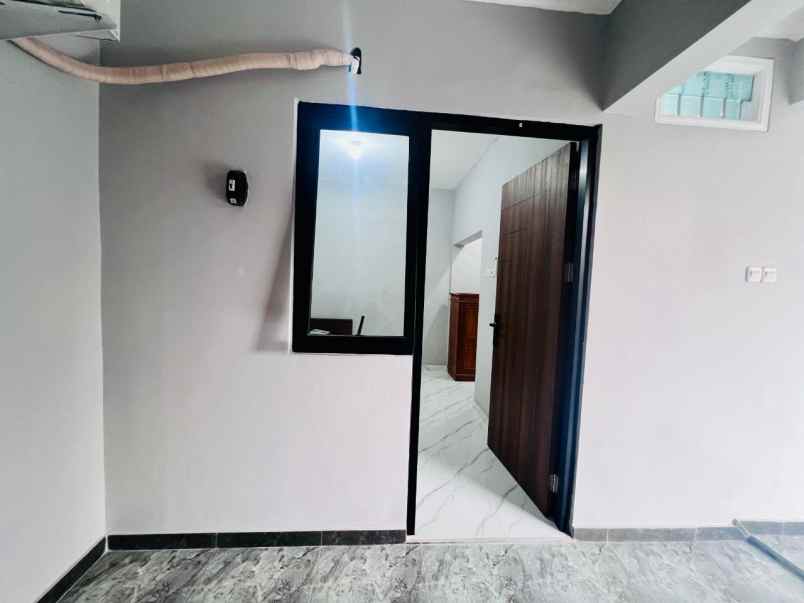 dijual kost ngagel mulyo
