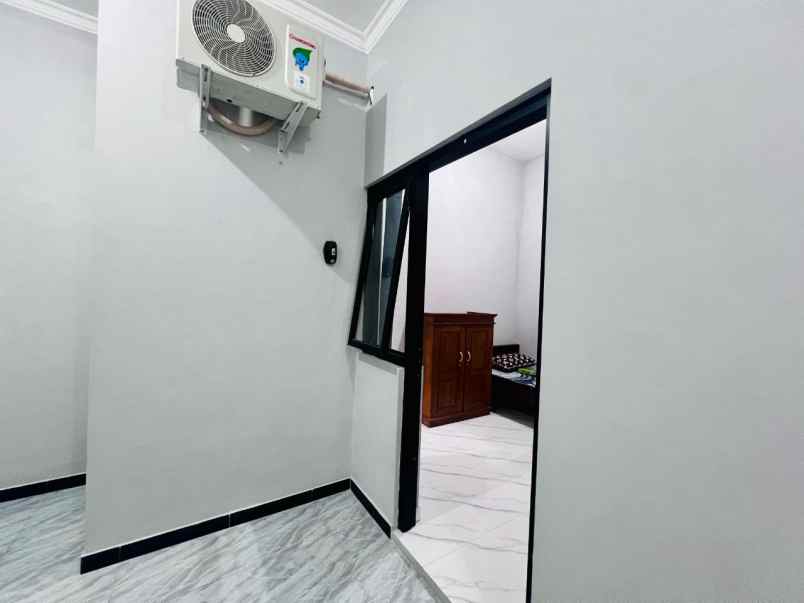dijual kost ngagel mulyo