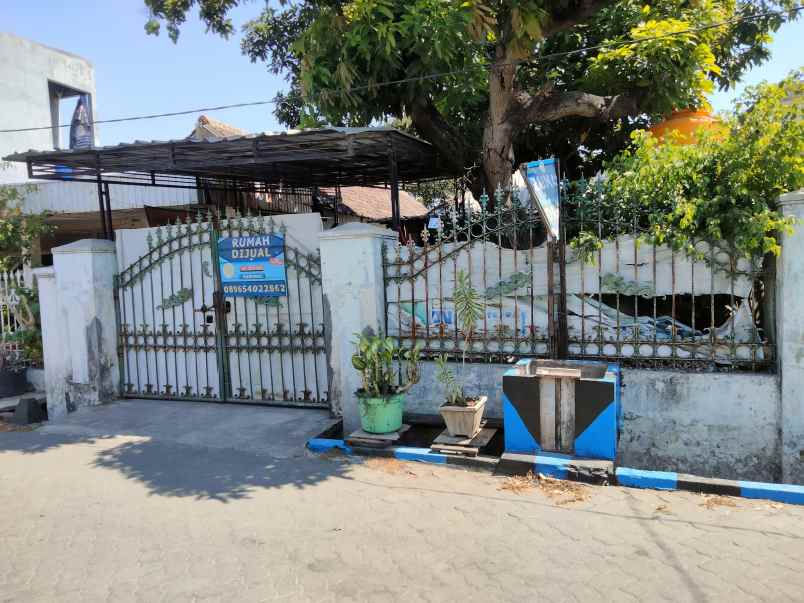 dijual murah rumah hitung tanah di surabaya pusat