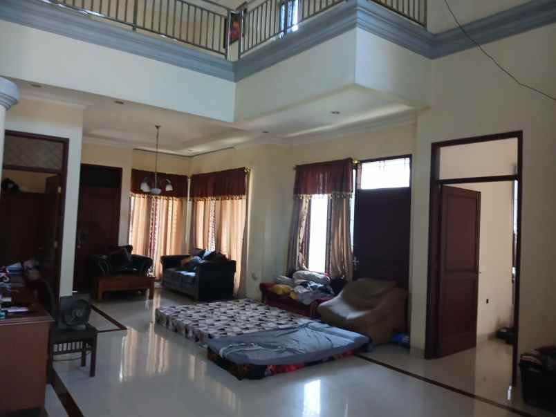 dijual ruko gudang kantor batan indah serpong