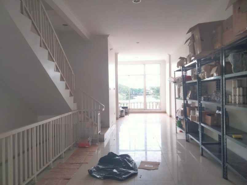 dijual ruko gudang kantor green lake city boulevard