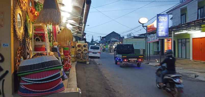 dijual ruko gudang kantor jalan ukong sutaatmaja