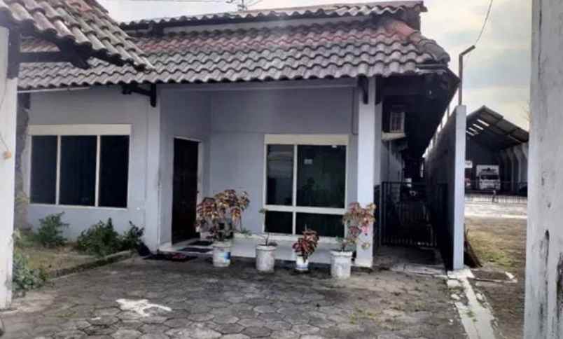 dijual ruko gudang kantor jl godean kec kasihan kab