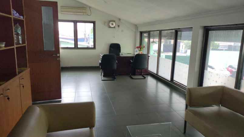 dijual ruko gudang kantor jl tole iskandar sukamaju