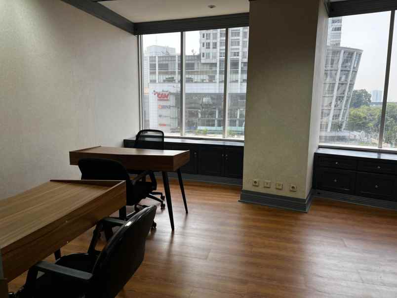 dijual ruko gudang kantor menara sudirman jln