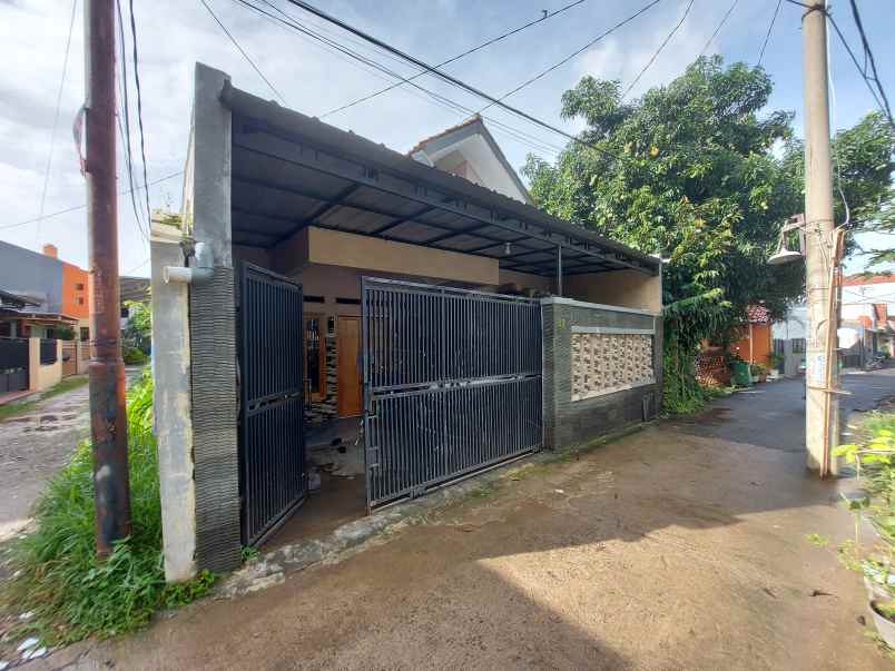 dijual rumah 1 4 m nego shm