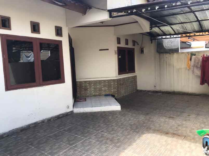 dijual rumah 1 lantai minimalis sayap antapani