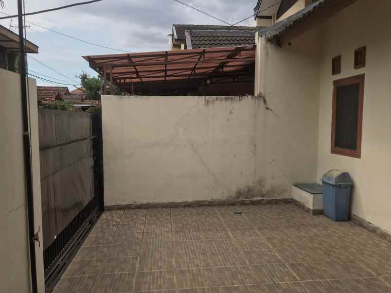 dijual rumah 1 lantai minimalis sayap antapani