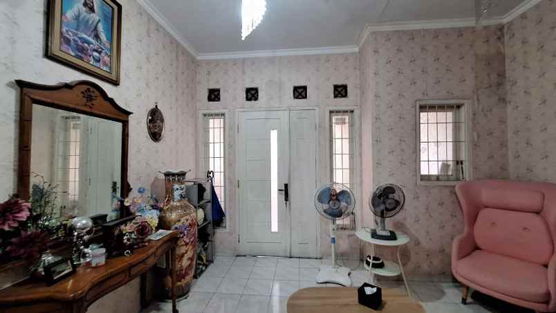 dijual rumah 123 jln boulevard grand