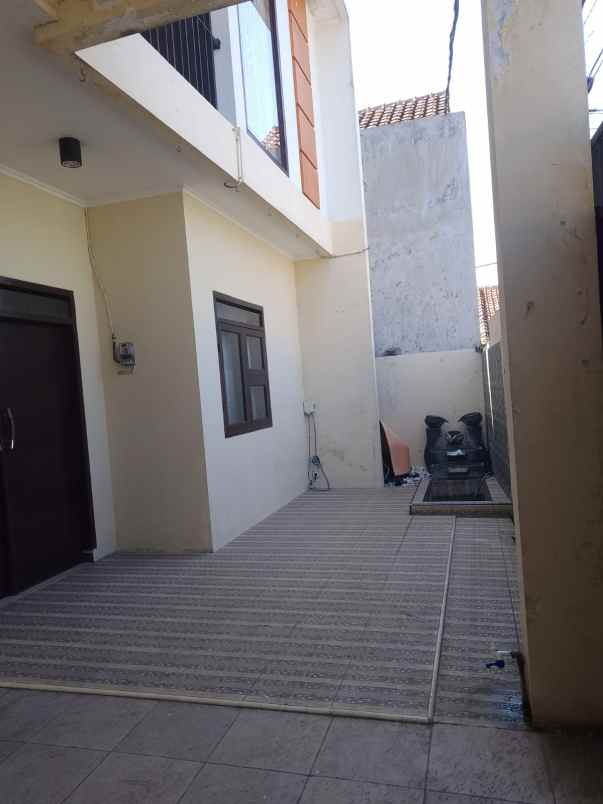 dijual rumah 2 lantai di cibeber cimahi bandung