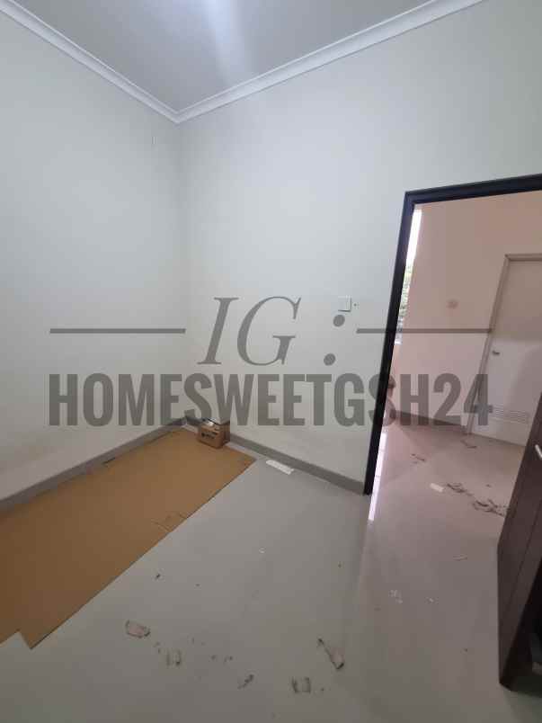 dijual rumah 2 lantai di gunung sindur