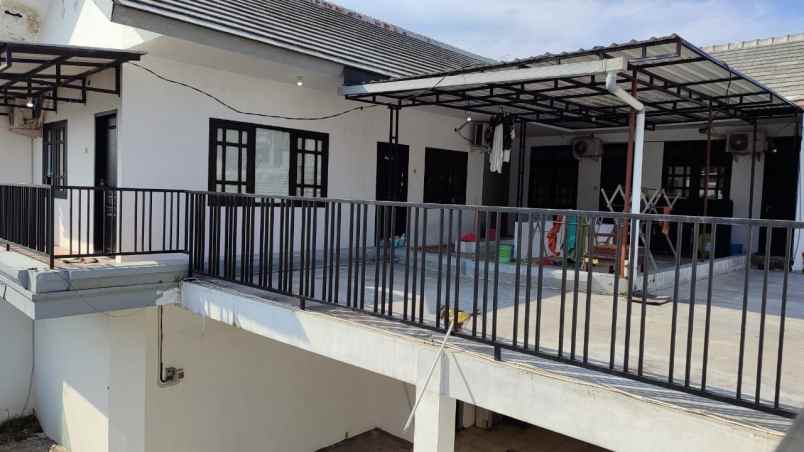dijual rumah 2 lantai di perumahan mangliawan malang