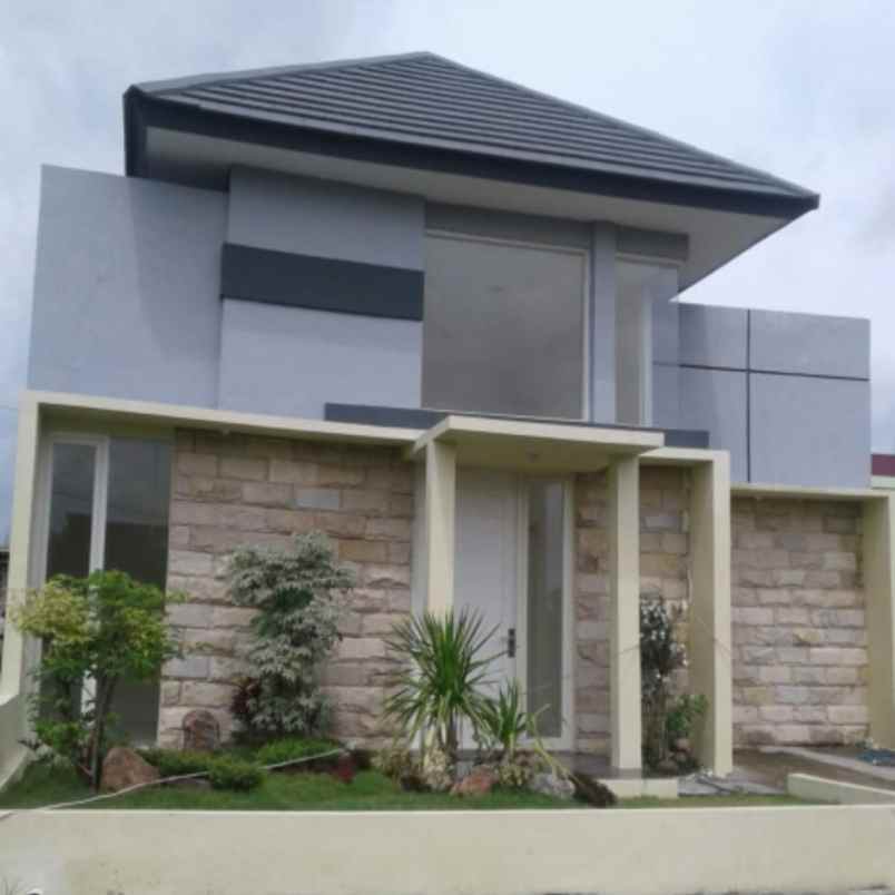 dijual rumah anggaswangi regency sukodono sidoarjo