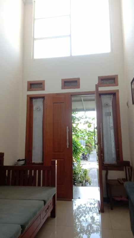 dijual rumah annisa regency