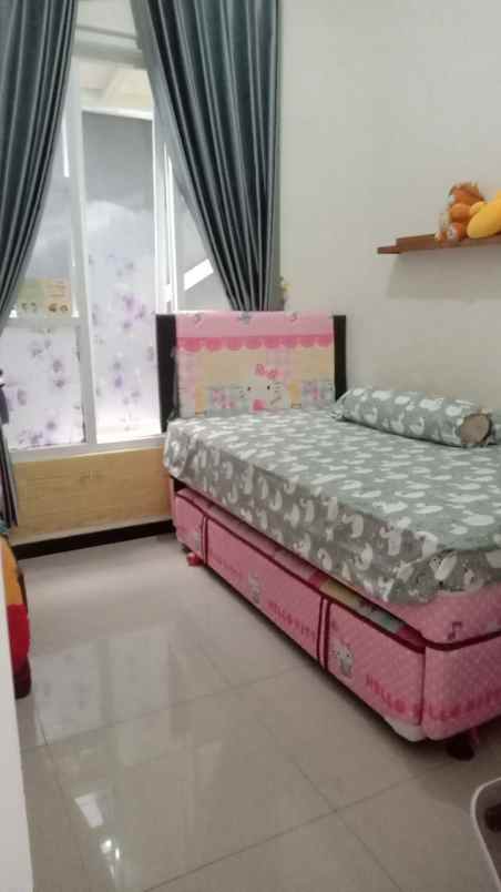 dijual rumah annisa regency