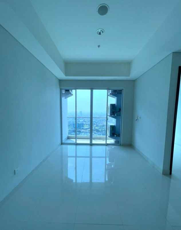 dijual rumah apartemen puri mansion