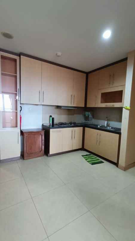 dijual rumah apt paladian park kelapa