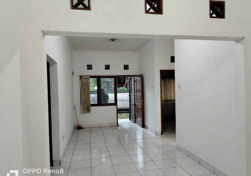 dijual rumah arcamanik endah