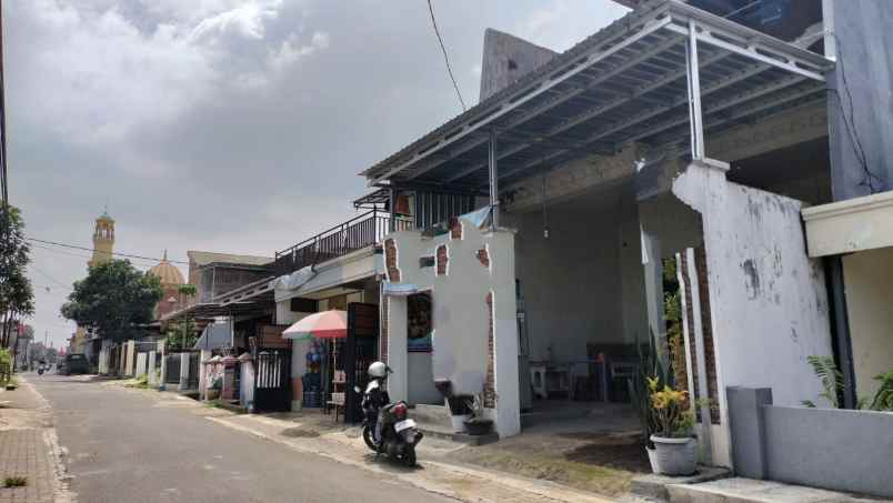 dijual rumah asrikaton