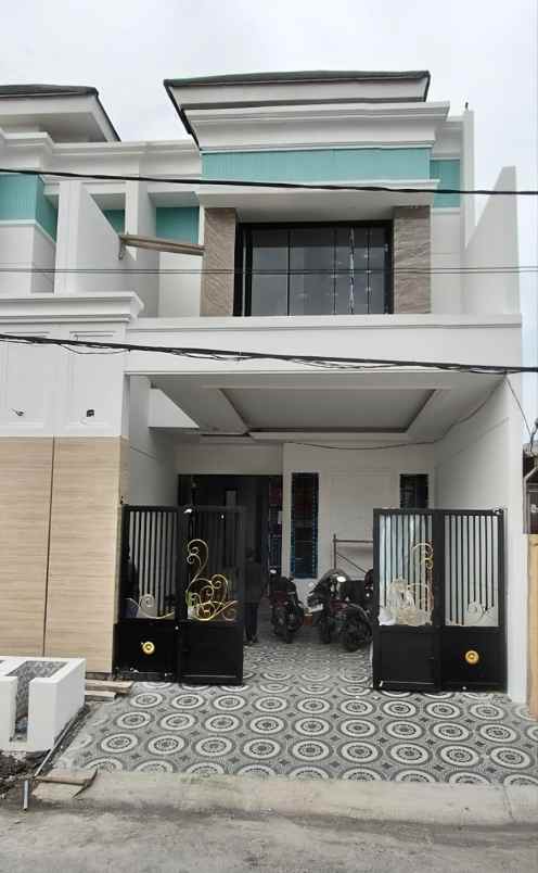 dijual rumah babatan pantai