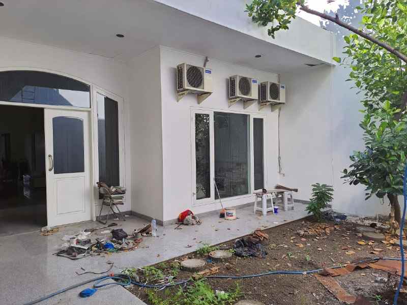 dijual rumah babatan pantai utara