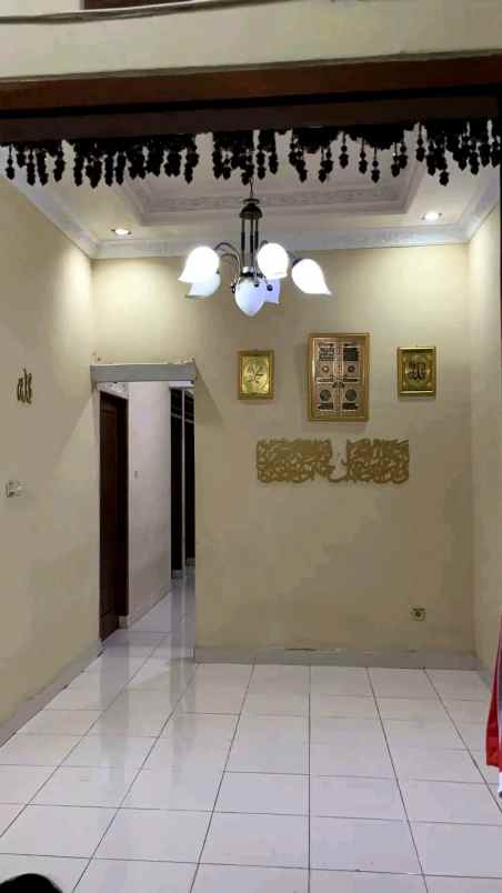 dijual rumah bagus strategis diwilayah sukmajaya depok