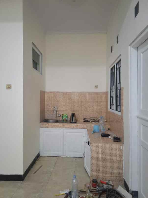 dijual rumah bakungan