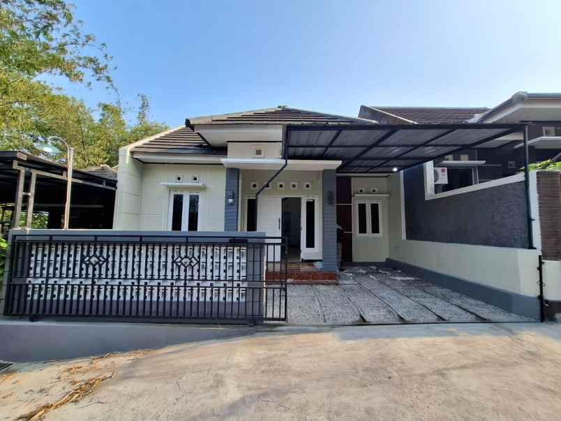 dijual rumah bakungan