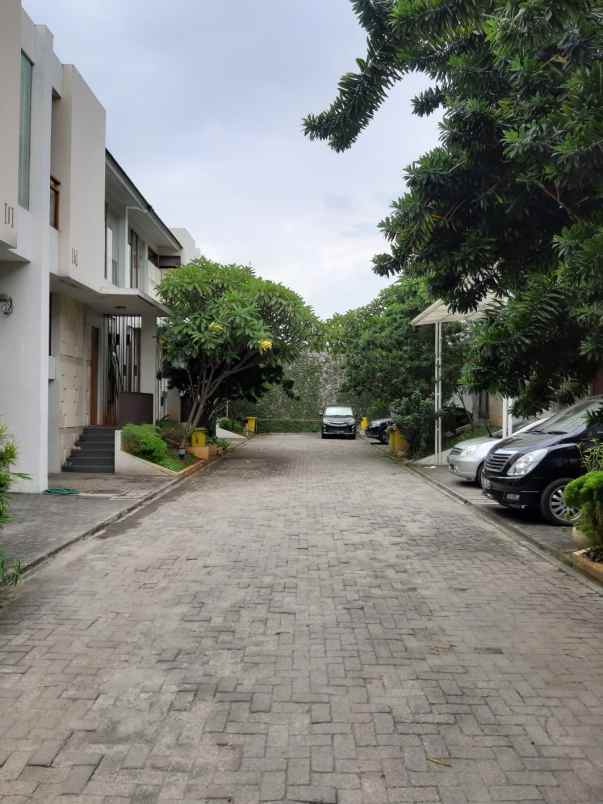 dijual rumah bangka kemang jakarta selatan