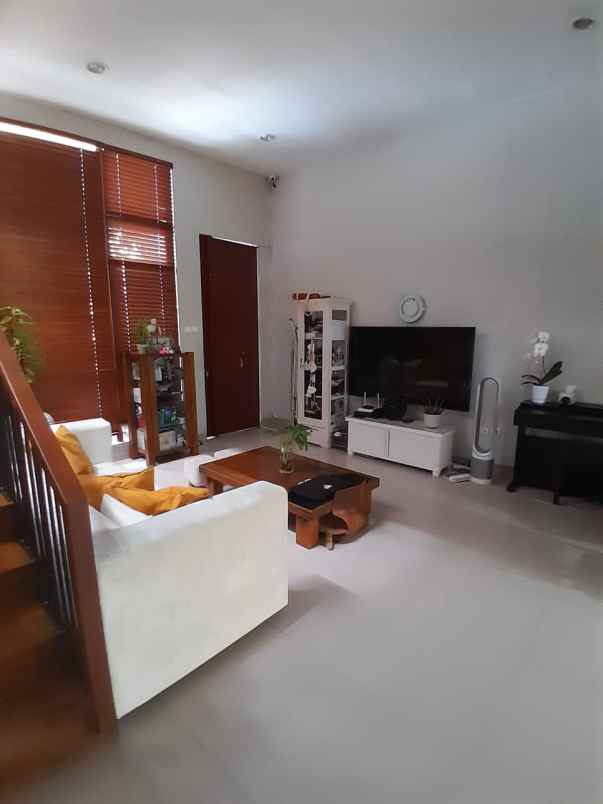 dijual rumah bangka kemang jakarta selatan