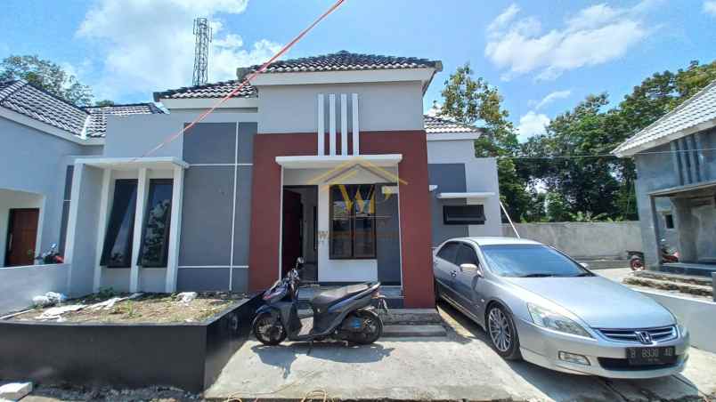 dijual rumah bangujiwo