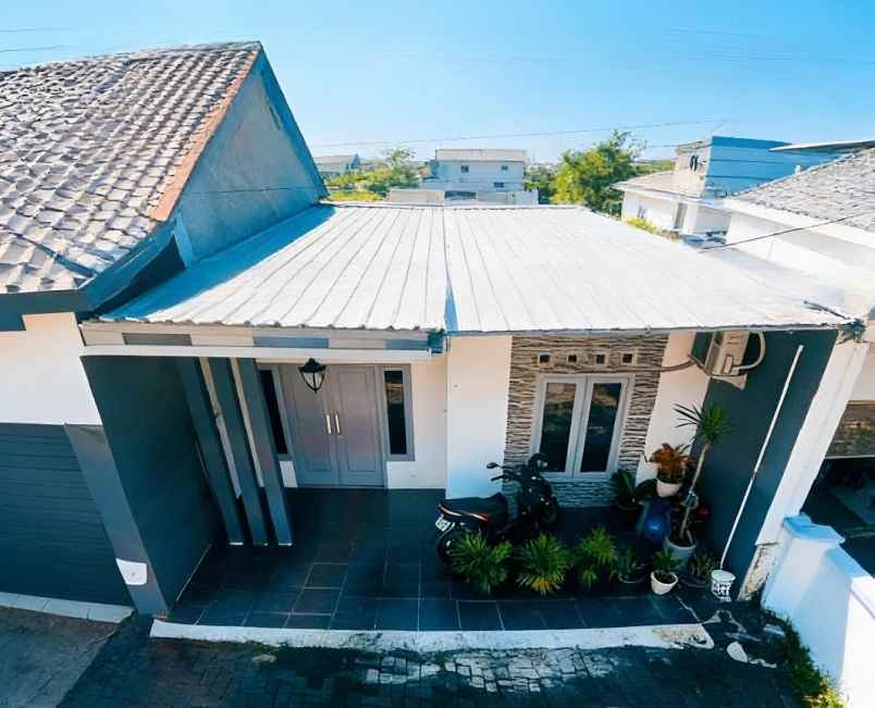 dijual rumah banyumanik