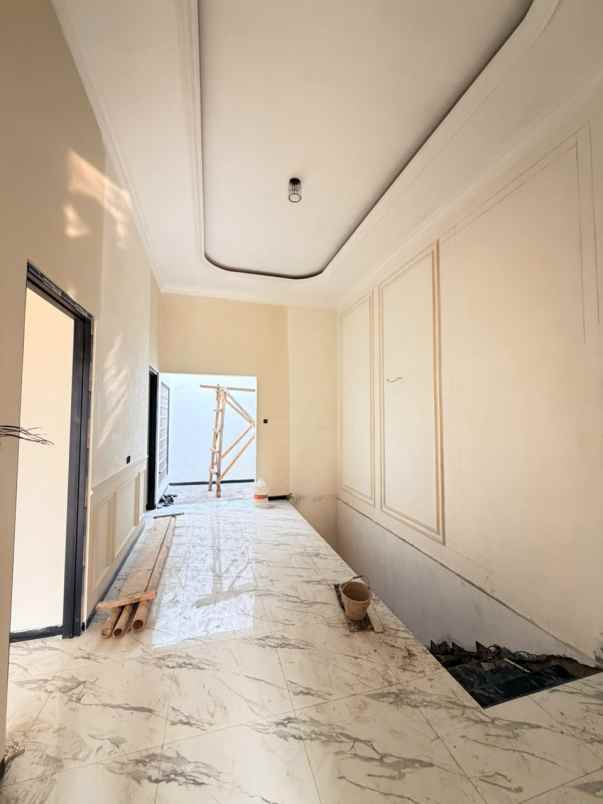 dijual rumah baru modern minimalis lokasi sawojajar