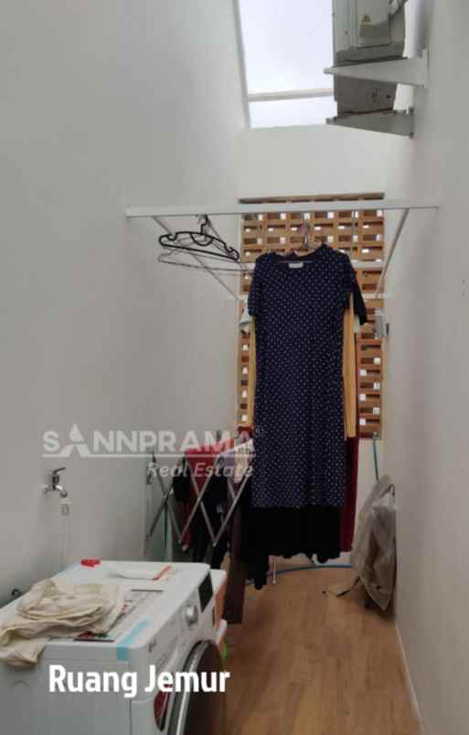 dijual rumah beji depok