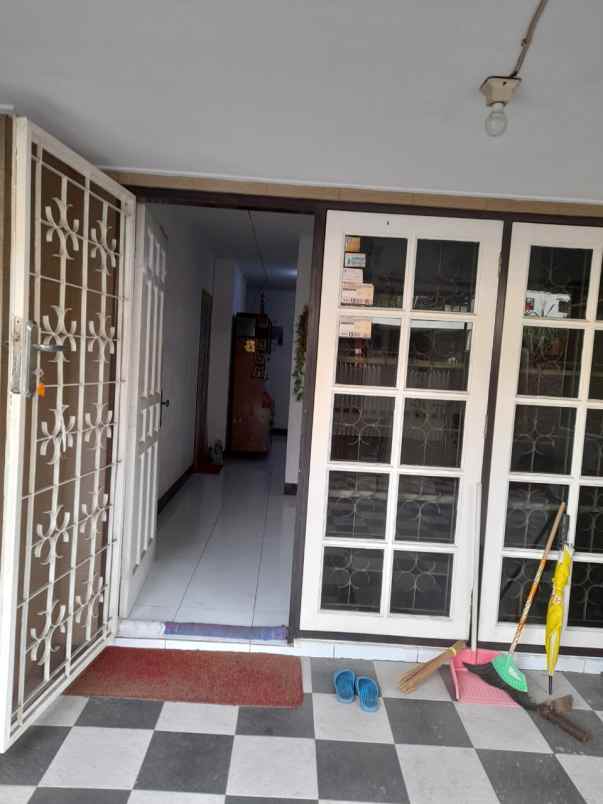 dijual rumah belakang mall kelapa gading