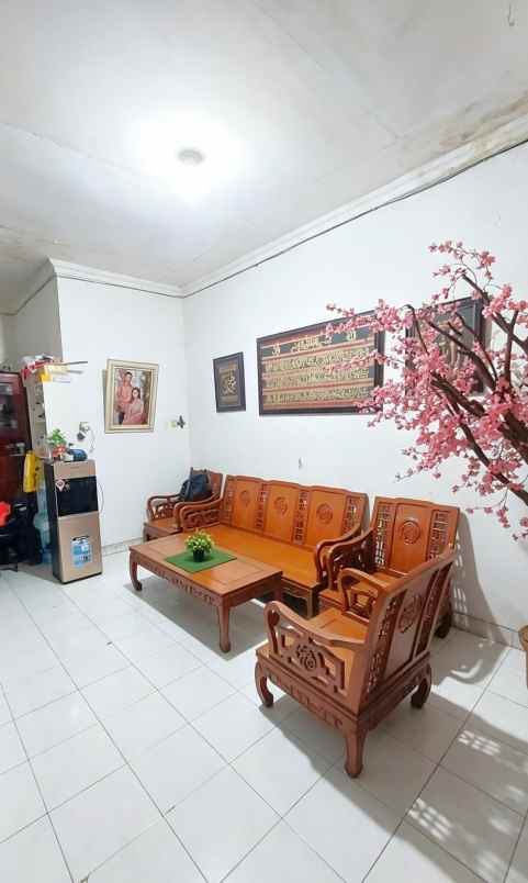 dijual rumah bintara