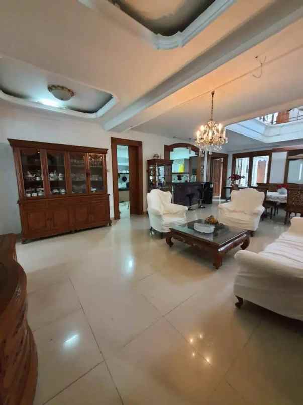 dijual rumah bintaro utama sektor