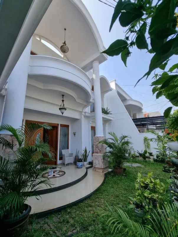 dijual rumah bintaro utama sektor