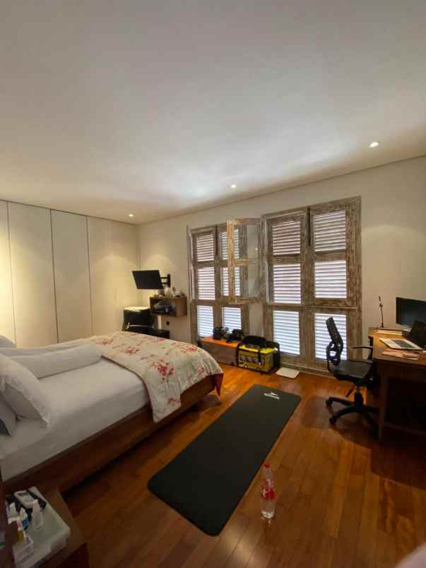 dijual rumah cantik di pulomas jakarta timur