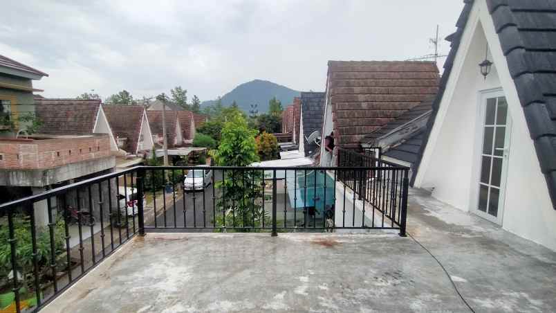 dijual rumah cantik di sentul city 875 jt nego ya