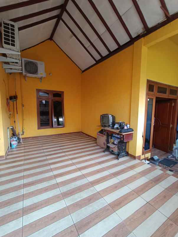 dijual rumah cantik siap huni di pondok ungu permai