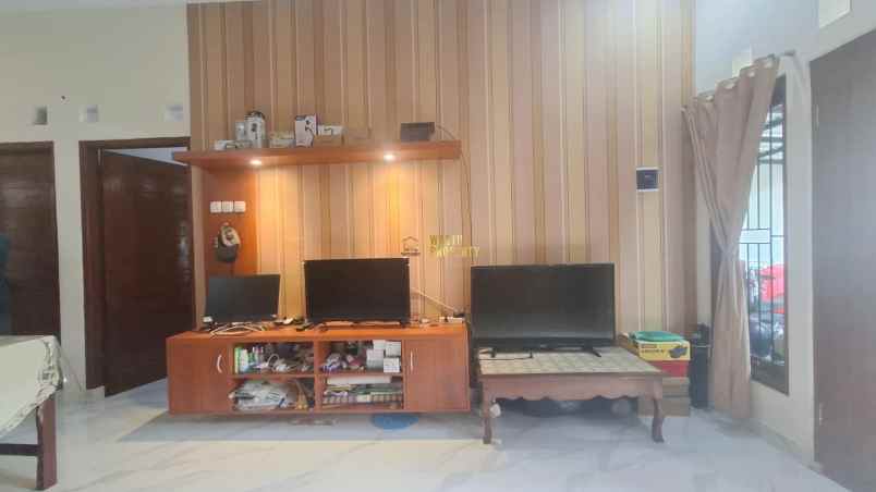 dijual rumah caturtunggal