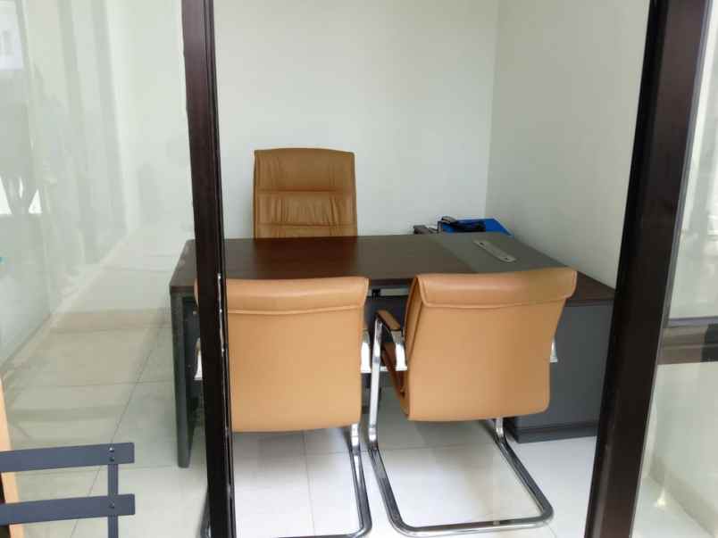 dijual rumah cemorokandang